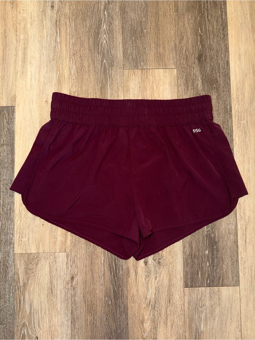 DSG Women’s Deep Burgundy Stride Athletic Shorts - Picture 2 of 7